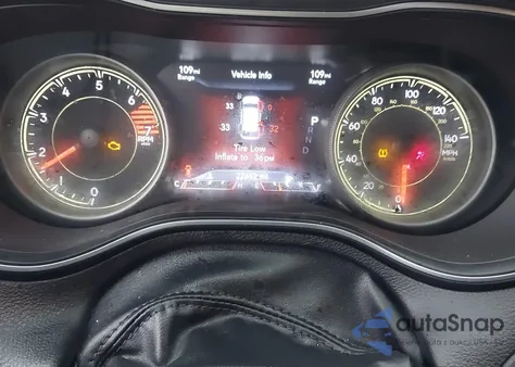 2023 Jeep Cherokee Altitude Lux 4X4 from USA, damaged, VIN 1C4PJMMB5PD101407